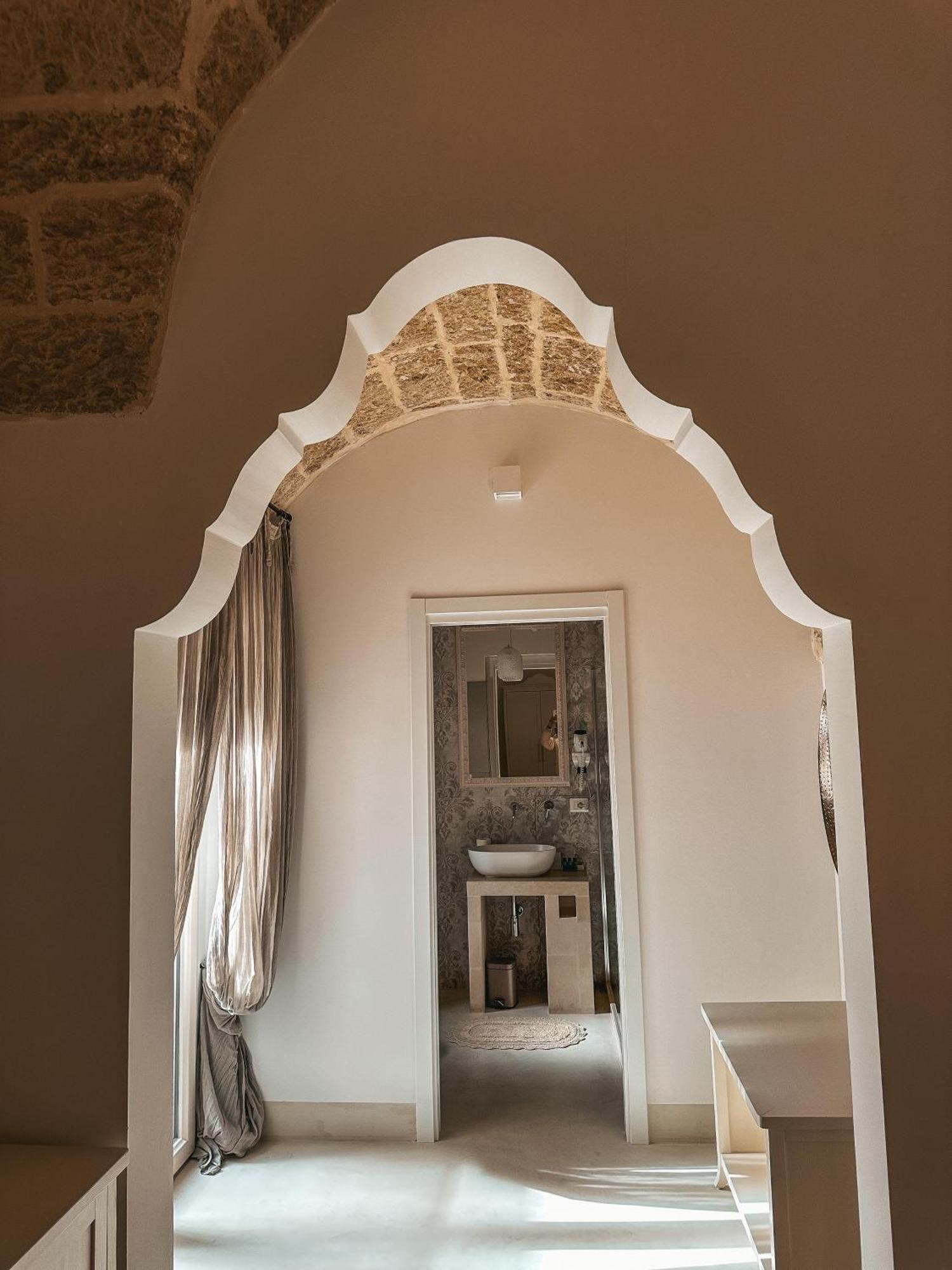 Palazzo Alma Luxury Rooms Casarano Exterior photo